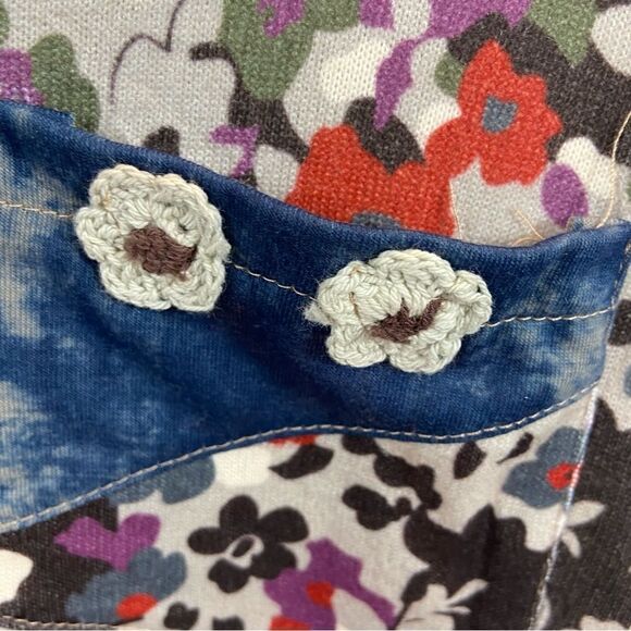 Ladies Simply Couture‎ Brand Button Down Floral Blouse Size Large - Picture 10 of 13